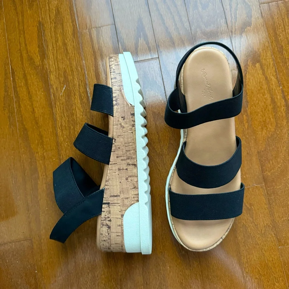 Universal Thread Benni Platform Sandal - Picture 5 of 9